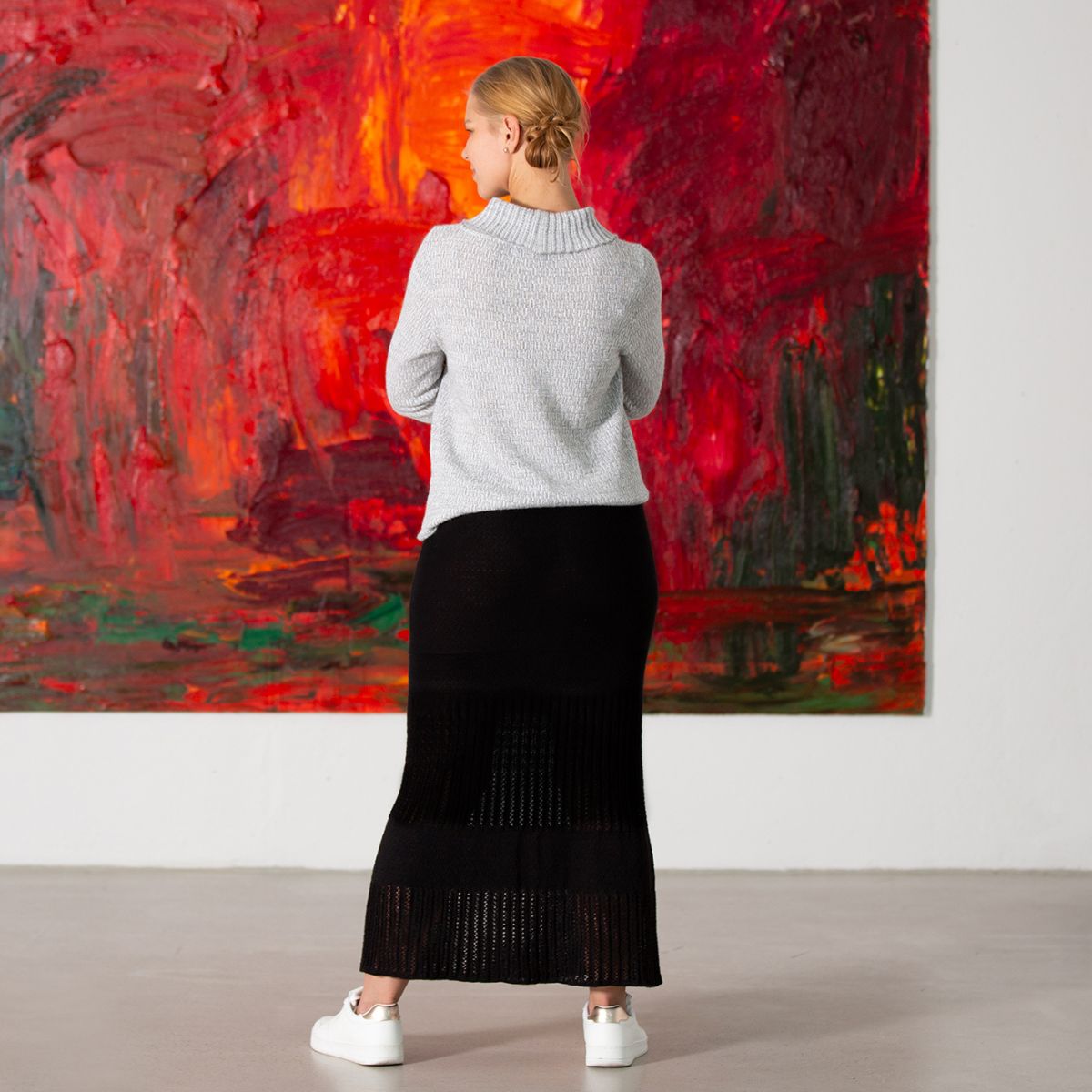 Pirita Design alpakka-pellavapusero Tania color silver takaa kuvattuna