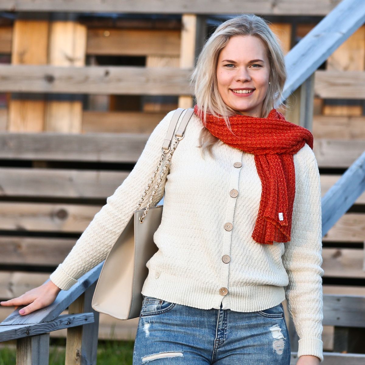 Pirita Design alpakkaneuletakki Kivi color white