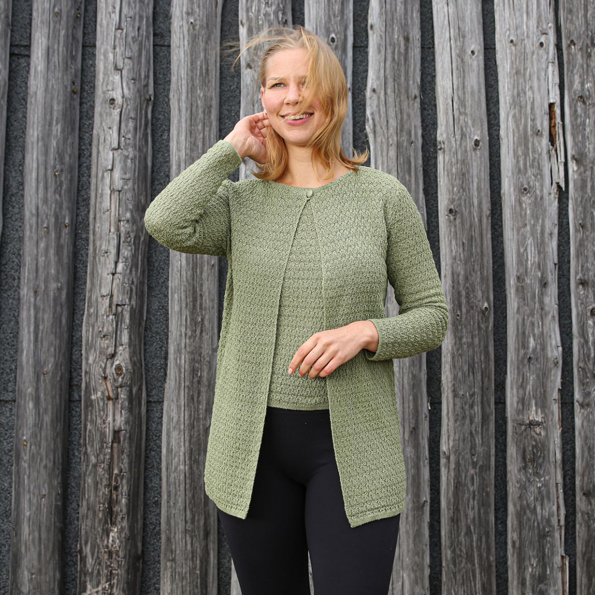 Pirita Design pellavaneulejakku Mandi color salvia green