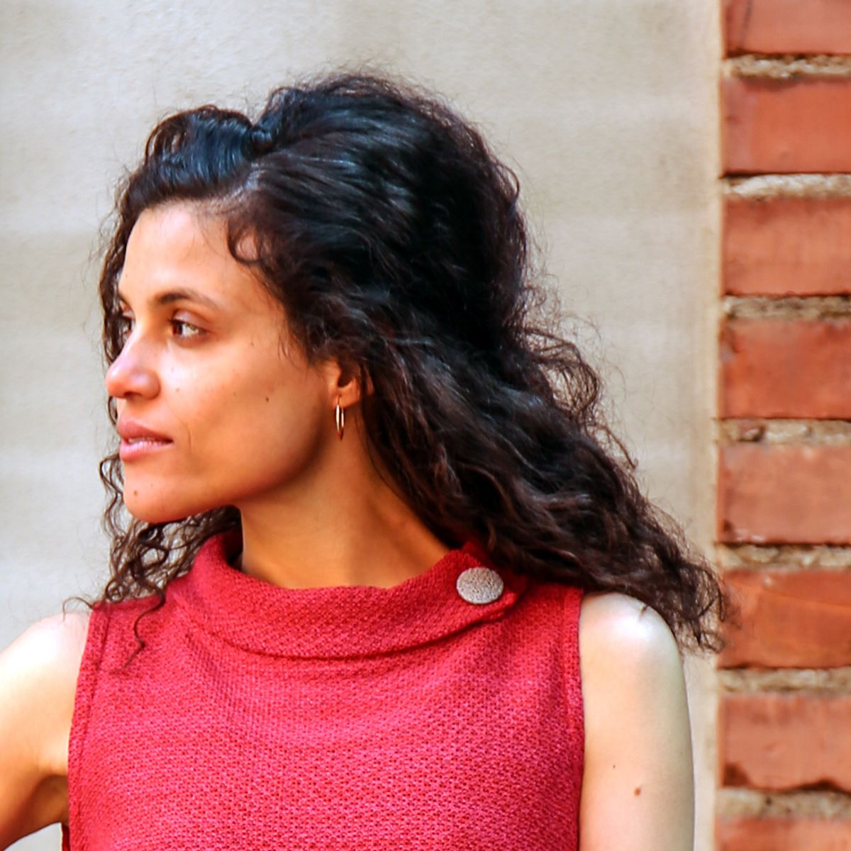 Pirita Design pellavaneulemekko Jackie color cherry2 pystykaulus