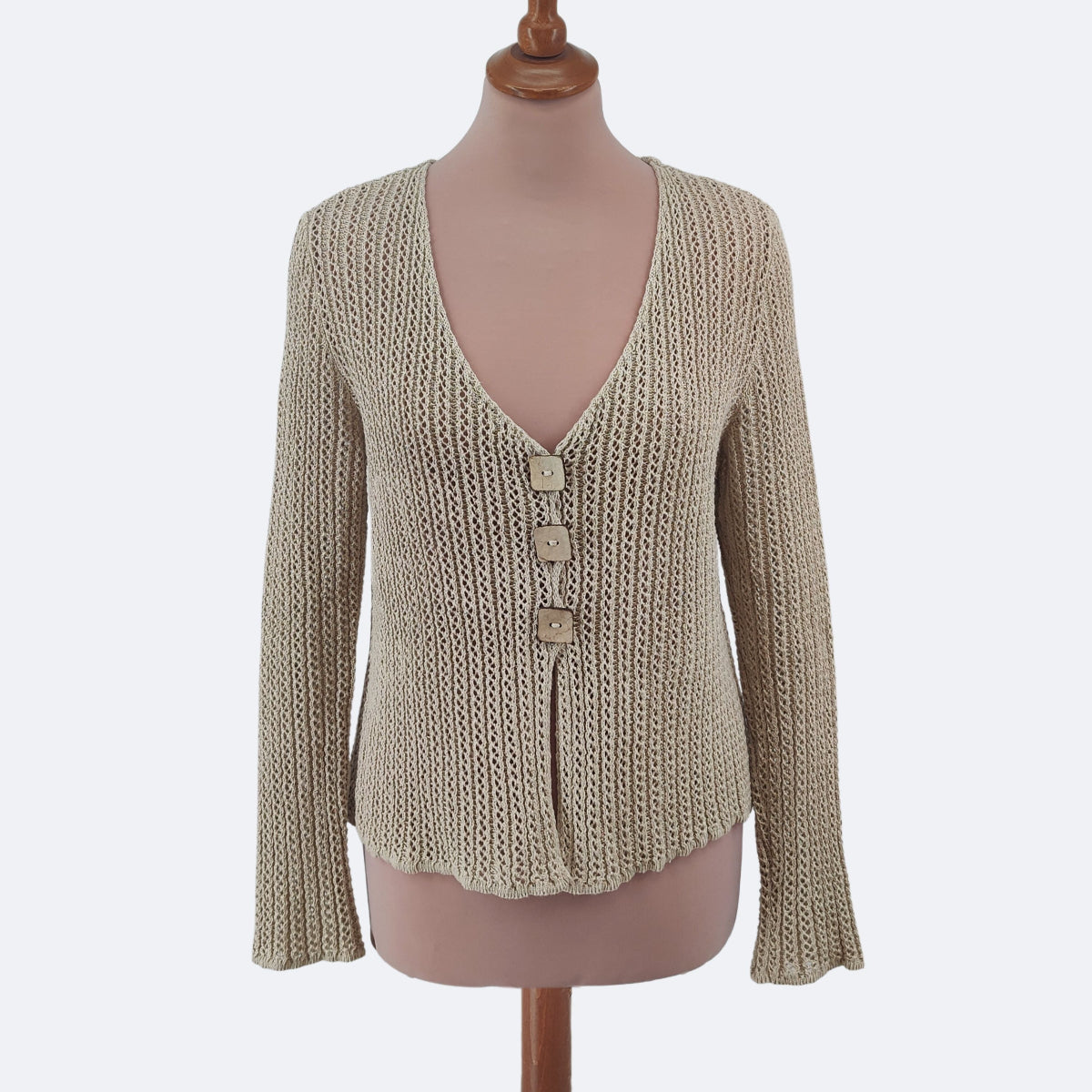 Suvi-pellavaneulejakku