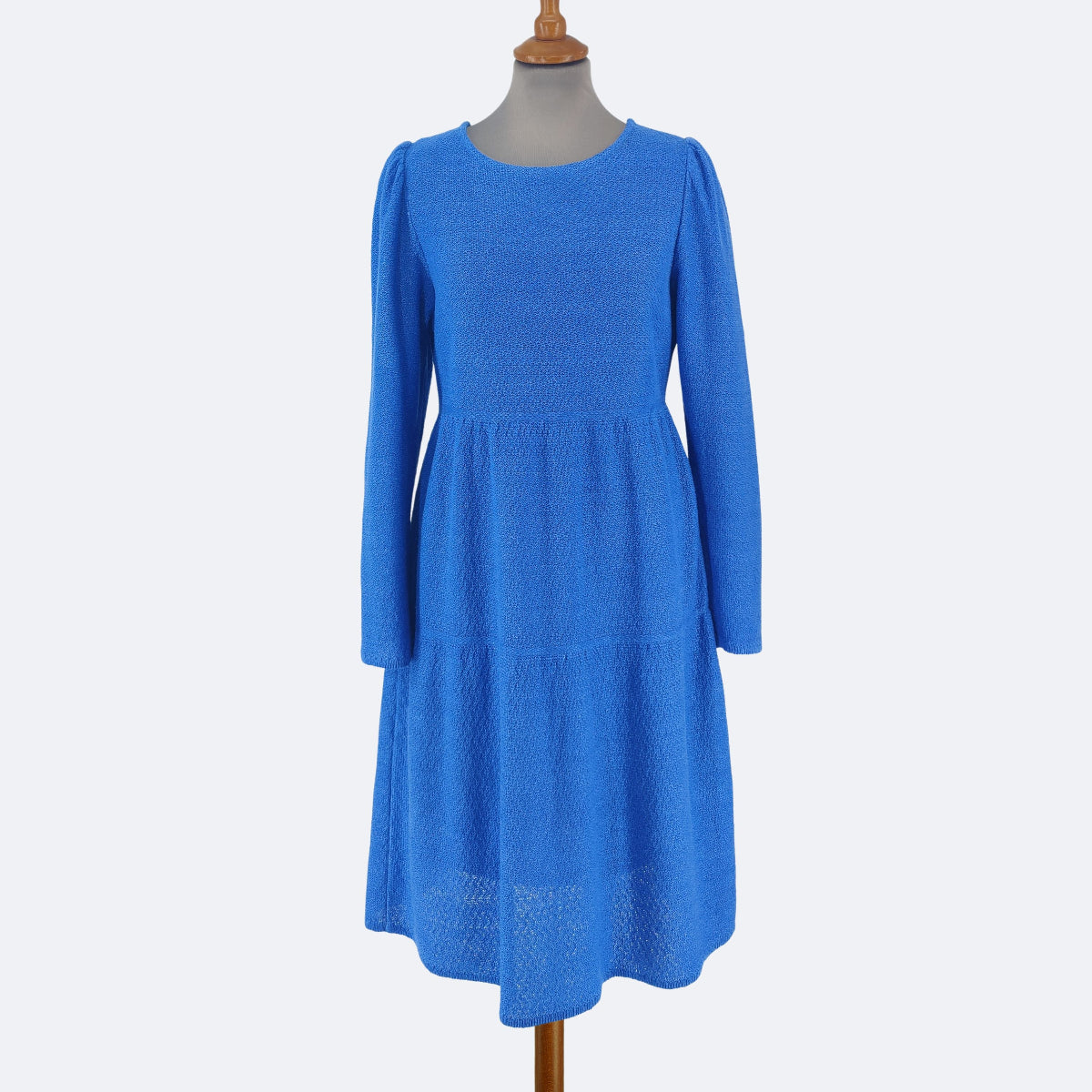 Zara-pellavaneulemekko